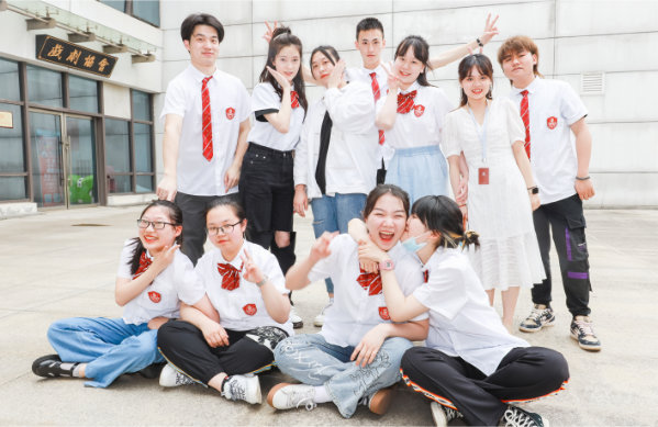 至臻学员班级照 武汉高考艺术生文化课培训